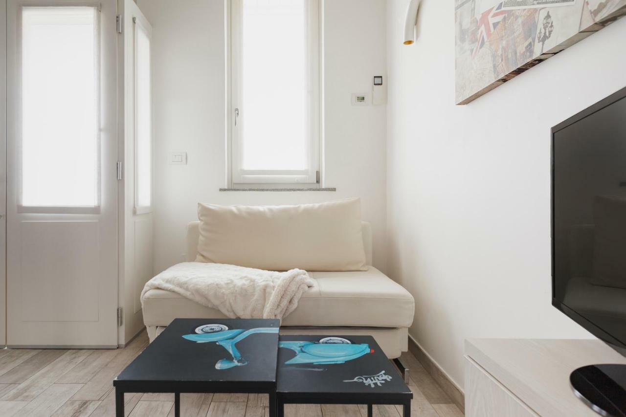 Charming Apartment On The Darsena Navigli - Pulizia Eccezionale Milan Extérieur photo