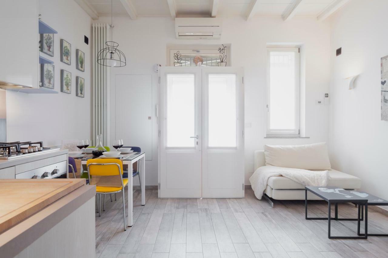 Charming Apartment On The Darsena Navigli - Pulizia Eccezionale Milan Extérieur photo